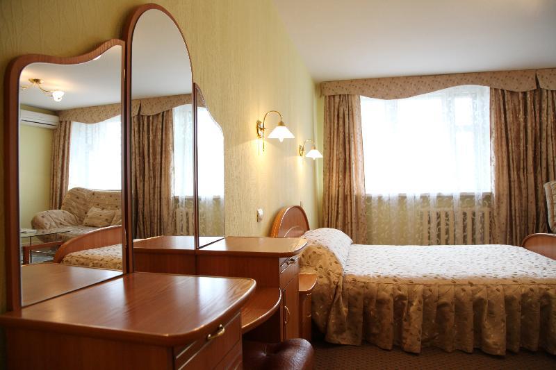 Molodezhnaya Hotel Omsk Zewnętrze zdjęcie